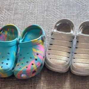 Tie die crocs and sliver girls size 6 sliver are size 7